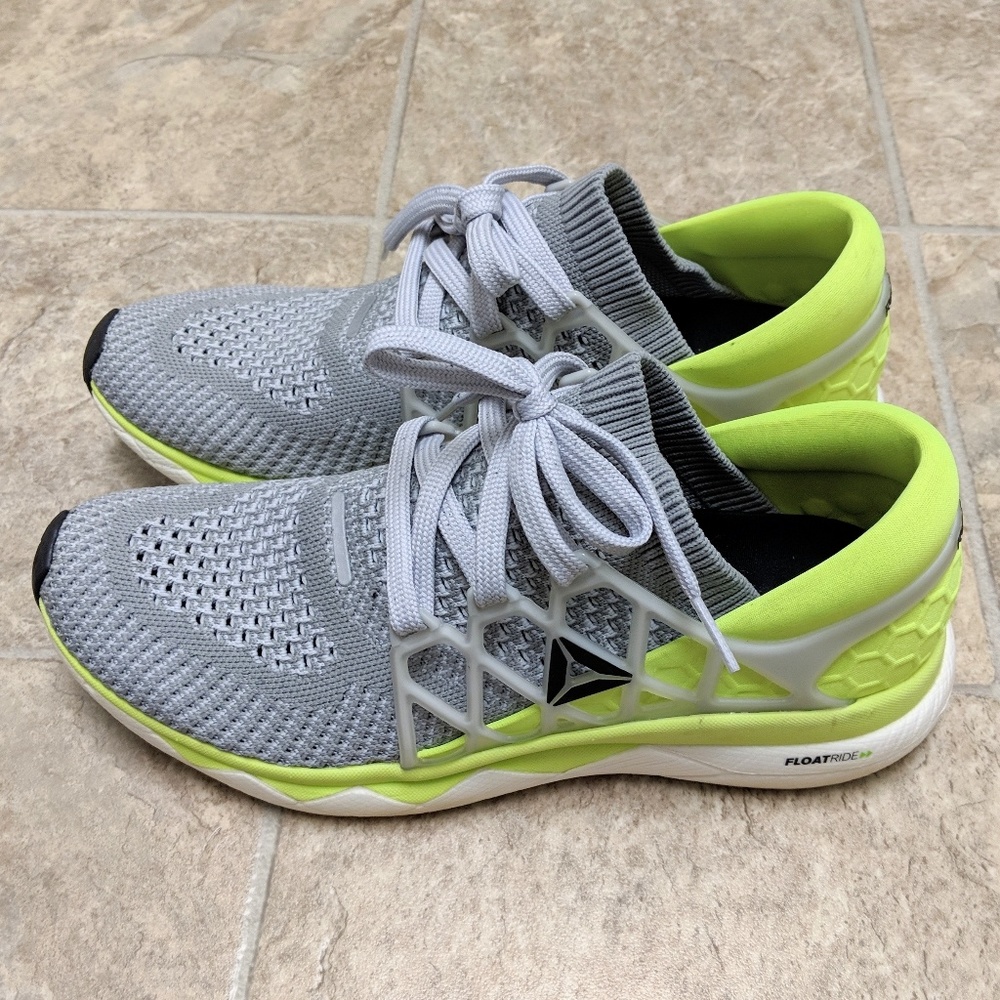 Like new! Reebok Floatride Ultraknit running shoes